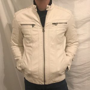 💥 Wilson’s Leather White Faux Leather Jacket 💥